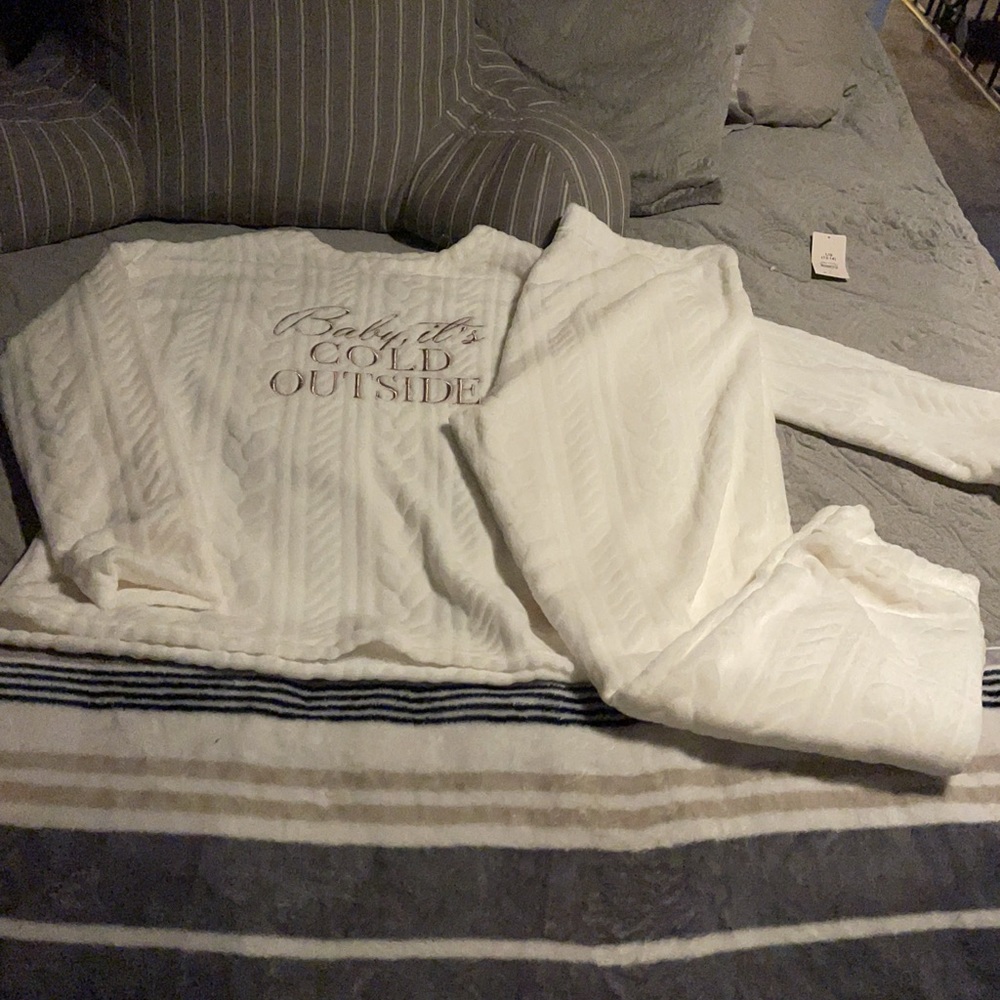 Off white loungewear set